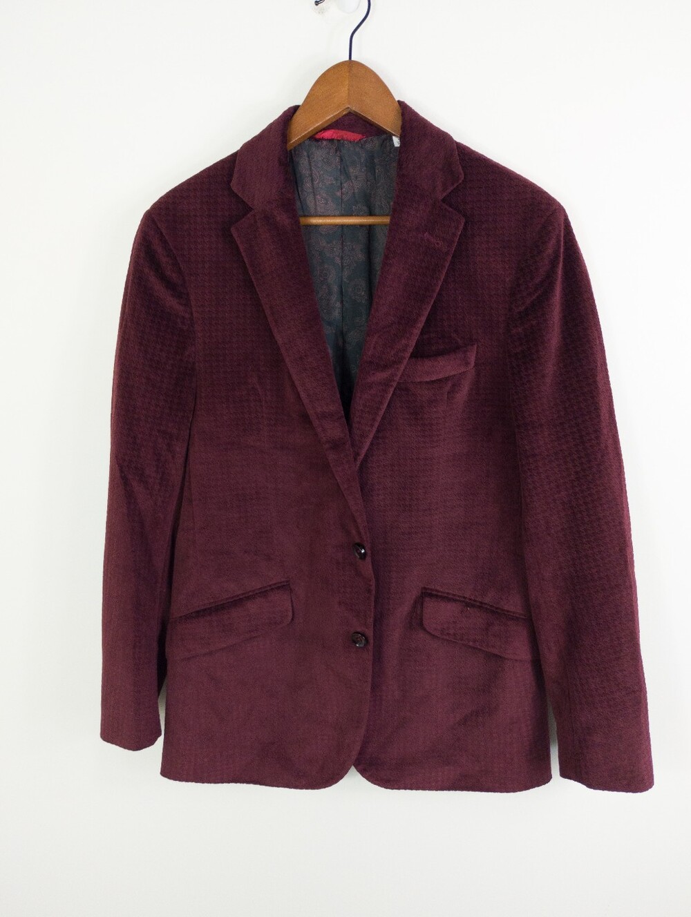 Robert Graham Burgundy Velvet Blazer Size 40R